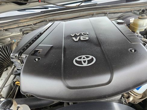 Used 2009 Toyota Tacoma PreRunner RWD image 26
