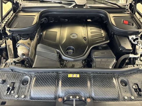 Used 2022 Mercedes-Benz GLS 450 4MATIC image 34