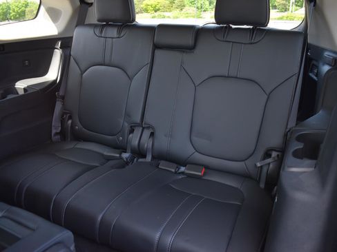 Used 2025 Honda Pilot Elite image 19