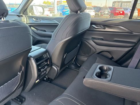 New 2026 Jeep Grand Cherokee Laredo X AWD/4WD image 26