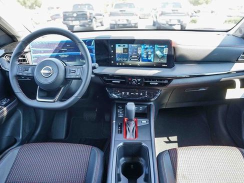 New 2026 Nissan Kicks SR image 13