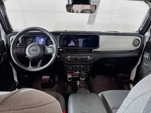 New 2025 Jeep Gladiator Willys image 12