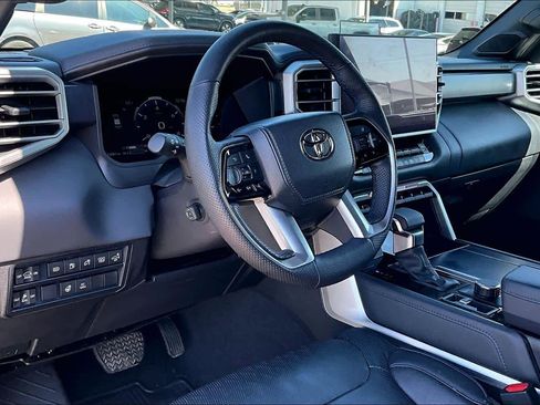 Used 2025 Toyota Sequoia Platinum w/ Tow Technology Package AWD/4WD image 17