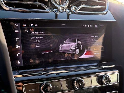 Certified 2024 Bentley Bentayga image 17