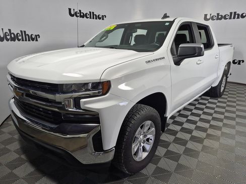 Used 2022 Chevrolet Silverado 1500 LT image 3