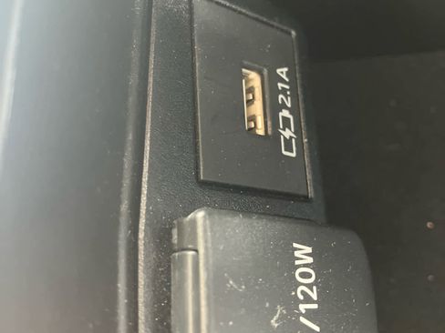 Used 2021 Toyota Corolla LE FWD image 26