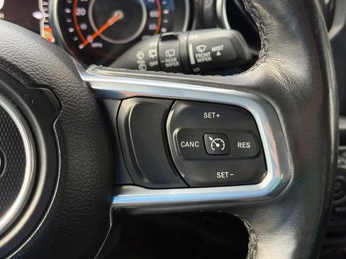 Used 2021 Jeep Wrangler Unlimited Sahara AWD/4WD image 21