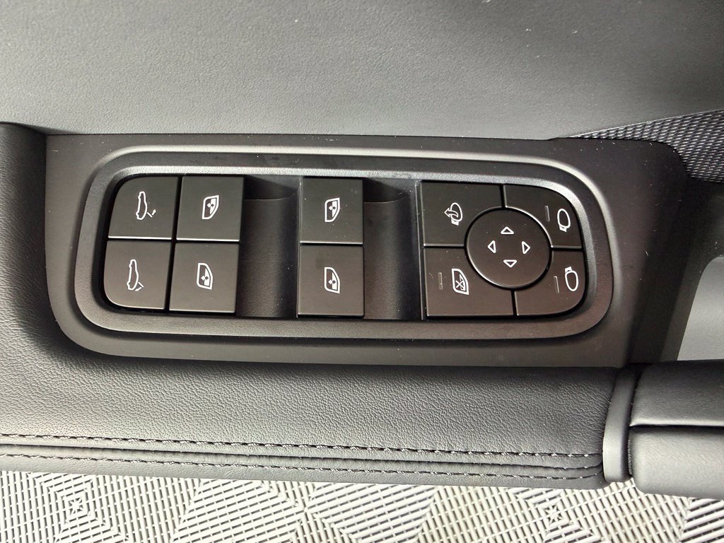 Used 2026 Porsche Cayenne Coupe AWD/4WD image 19
