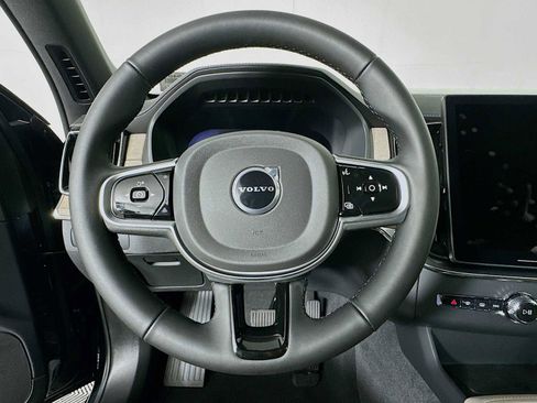 New 2026 Volvo XC90 B6 Plus w/ Protection Package Premier image 11