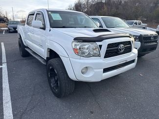 Used 2011 Toyota Tacoma 4x4 Double Cab w/ TRD Sport Pkg video 1