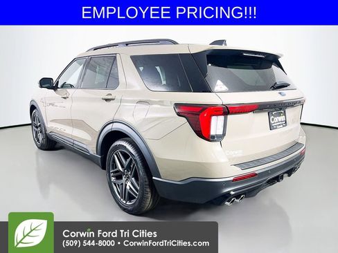 New 2026 Ford Explorer ST w/ Sun And Sound Package AWD/4WD image 11