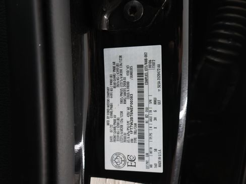 Used 2022 Ford F250 Lariat w/ Black Appearance Package AWD/4WD image 63