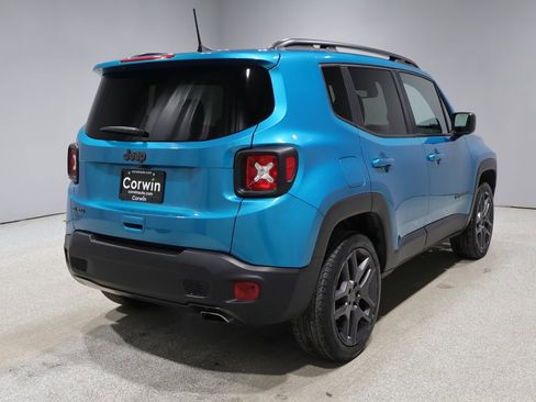 Used 2021 Jeep Renegade Latitude image 2