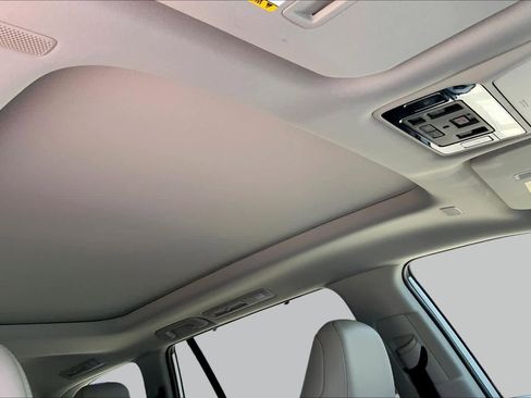 Used 2026 Toyota Grand Highlander FWD image 14