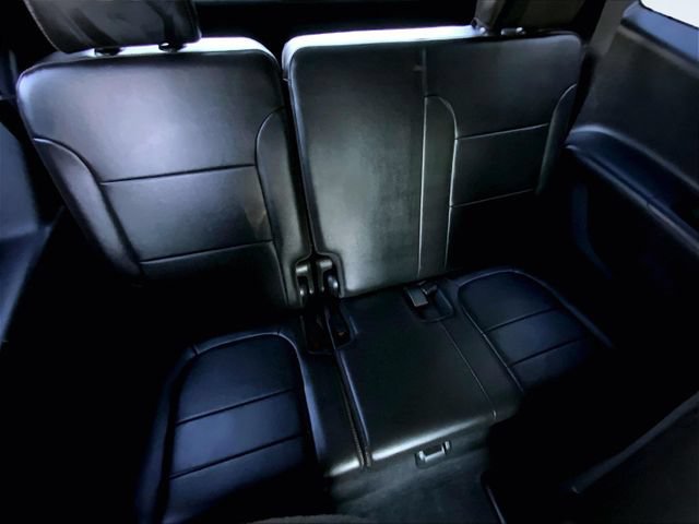 Used 2021 Chevrolet Traverse Premier w/ Redline Edition AWD/4WD image 33