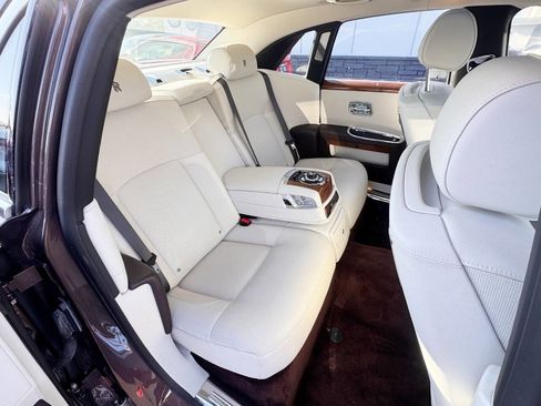 Used 2012 Rolls-Royce Ghost image 17