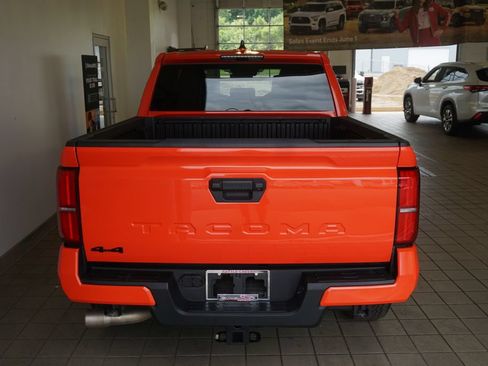 Certified 2024 Toyota Tacoma TRD Off-Road AWD/4WD image 14