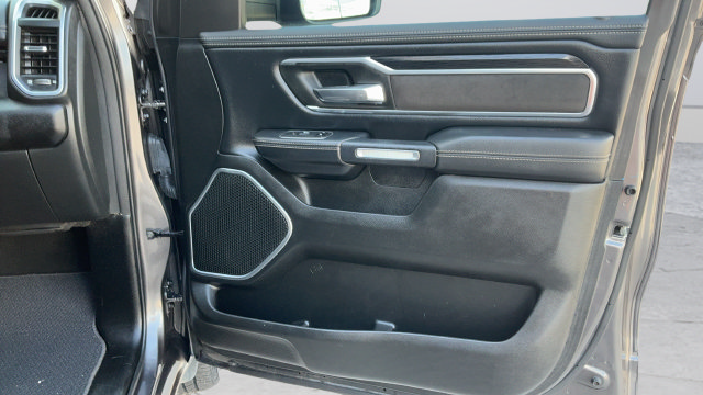 Used 2023 RAM 1500 Laramie AWD/4WD image 23