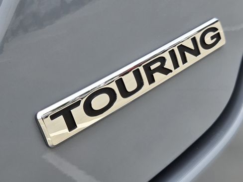 Certified 2025 Honda Pilot Touring image 32