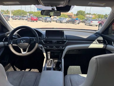 Used 2020 Honda Accord EX image 34
