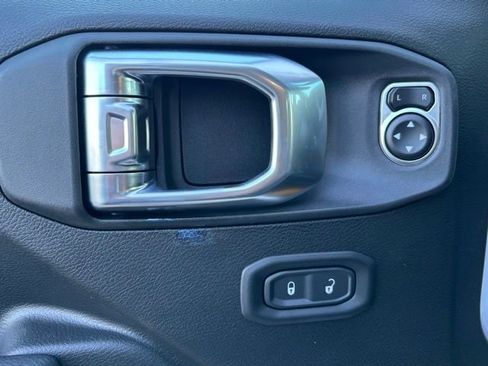 New 2026 Jeep Gladiator Willys image 16