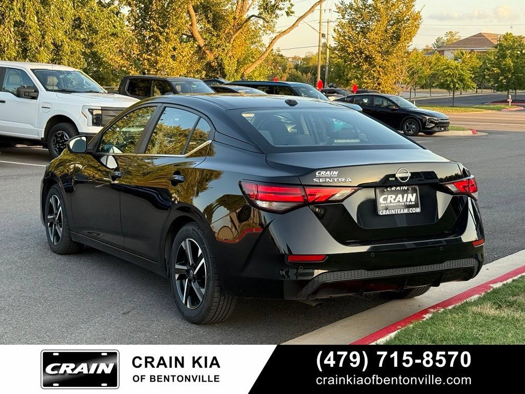 Used 2025 Nissan Sentra SV FWD image 5