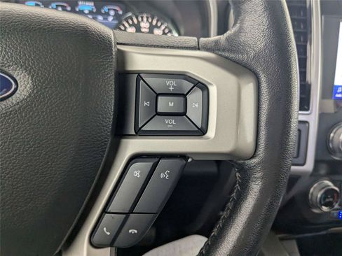 Used 2019 Ford F150 Lariat w/ Equipment Group 502A Luxury AWD/4WD image 18