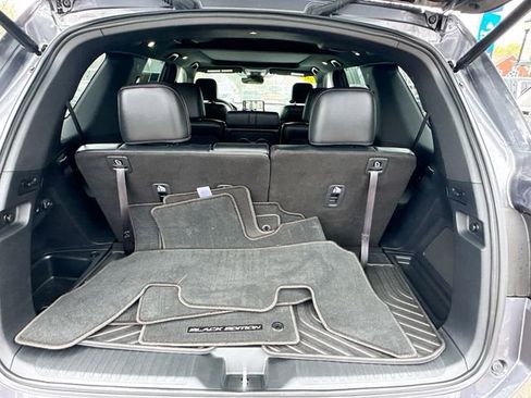 Certified 2025 Honda Pilot Black Edition image 28