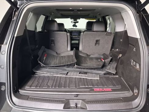 Certified 2022 GMC Acadia AT4 w/ Technology Package AWD/4WD image 14