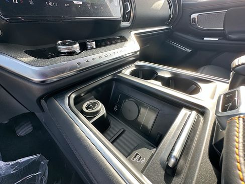 New 2027 Ford Expedition Tremor w/ Driver's Package AWD/4WD image 22