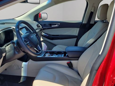 Used 2020 Ford Edge Titanium FWD image 3