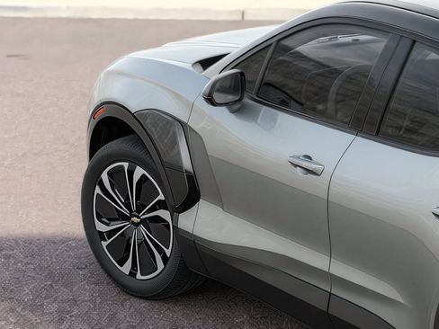 New 2026 Chevrolet Blazer EV LT w/ Midnight/Sport Edition FWD image 18