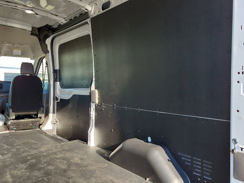 New 2026 Ford Transit 250 148 Medium Roof w/ Load Area Protection Package RWD image 10
