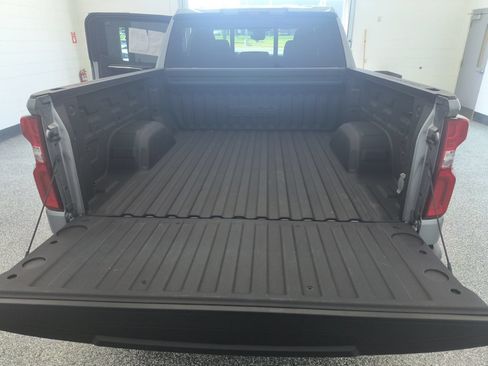 Used 2024 Chevrolet Silverado 1500 High Country w/ Technology Package AWD/4WD image 33
