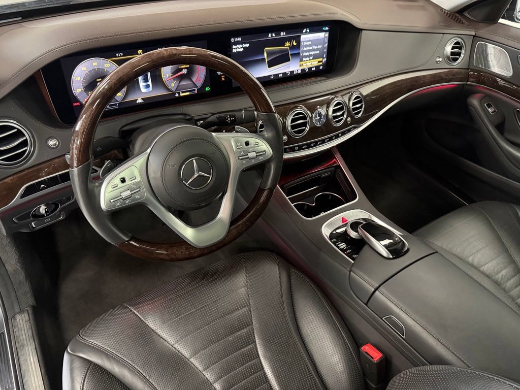 Used 2020 Mercedes-Benz S 560 Sedan w/ Premium Package image 8