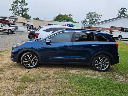 Used 2022 Kia Niro Touring Special Edition image 5