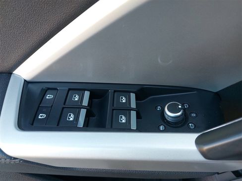 Used 2022 Audi Q3 2.0T Premium Plus w/ Premium Plus Package image 33