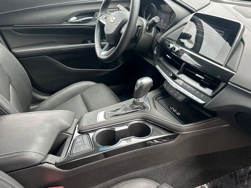 Used 2023 Cadillac CT4 Luxury w/ Cold Weather Package RWD image 18