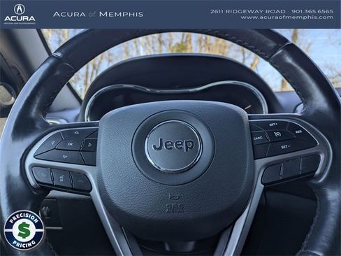 Used 2021 Jeep Grand Cherokee Laredo image 13