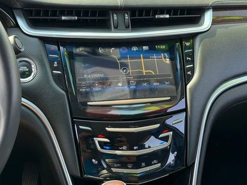 Used 2017 Cadillac XTS Luxury FWD image 18