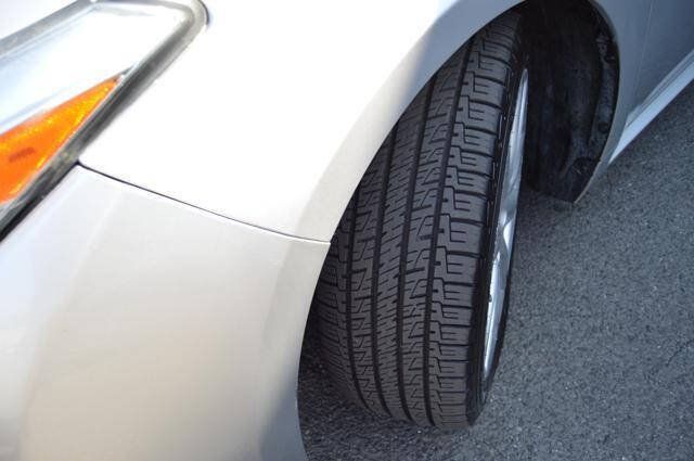 Used 2014 Toyota Avalon Limited FWD image 38