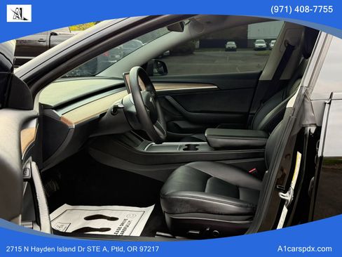 Used 2022 Tesla Model 3 Long Range AWD/4WD image 11