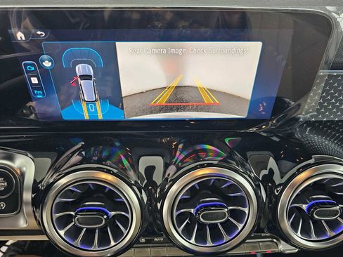 New 2026 Mercedes-Benz GLB 250 image 26