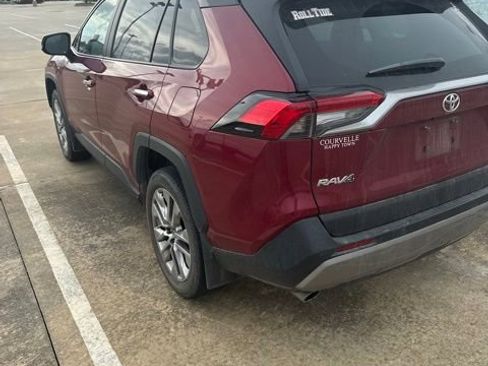 Used 2024 Toyota RAV4 Limited FWD image 4