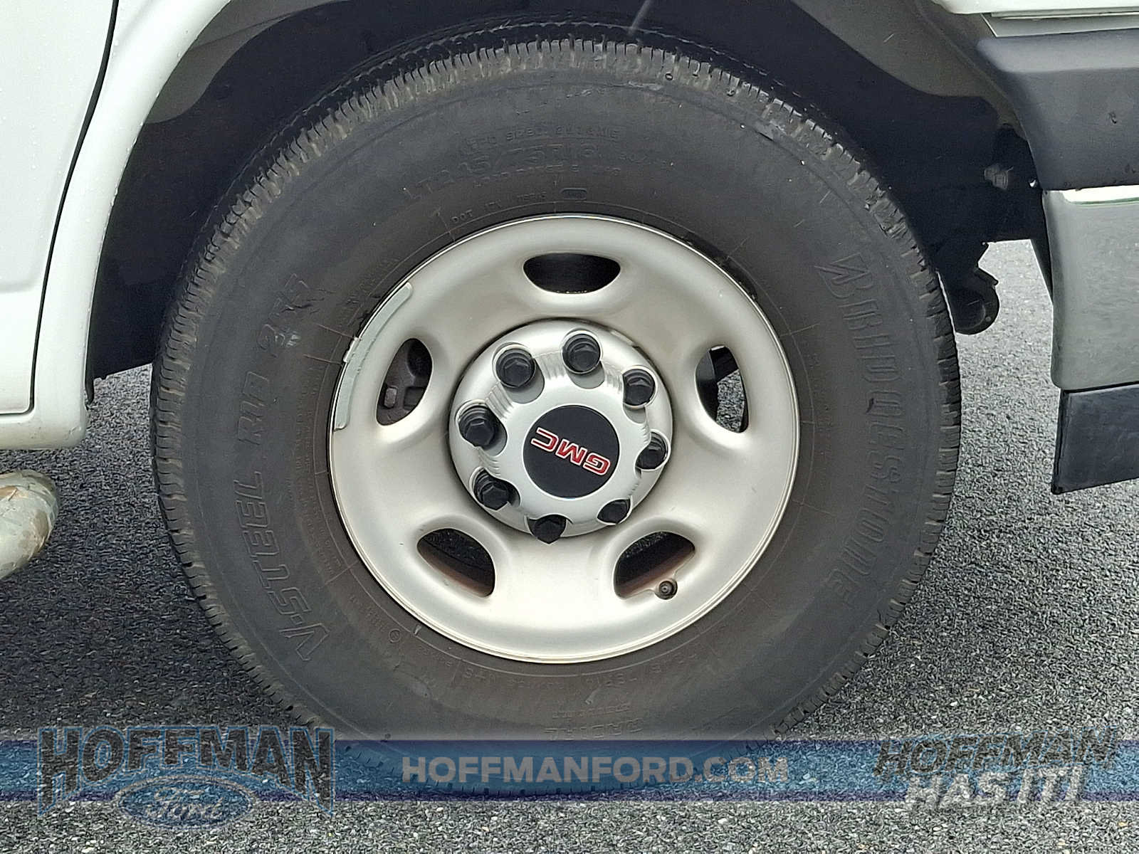 Used 2025 GMC Savana 2500 w/ Driver Convenience Package RWD image 8