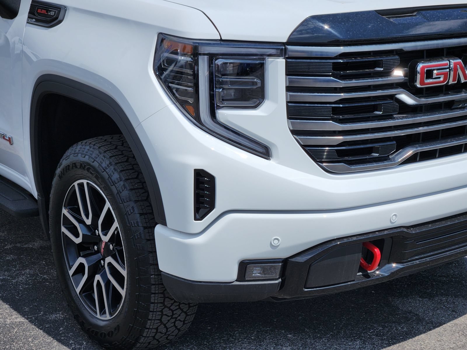 New 2026 GMC Sierra 1500 AT4 w/ AT4 Premium Package AWD/4WD image 10