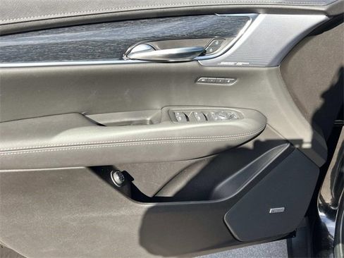 Certified 2022 Cadillac XT5 Premium Luxury w/ LPO, Floor Liner Package image 13