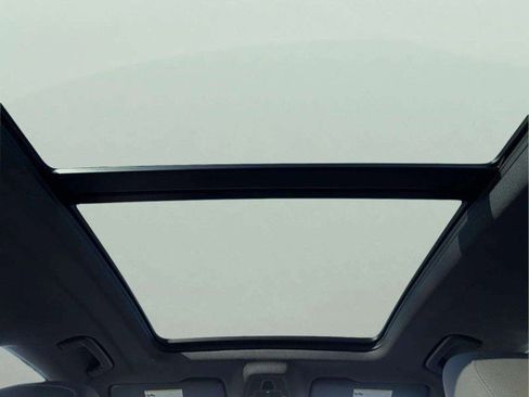 Certified 2025 Audi Q5 Premium w/ Convenience Package image 17