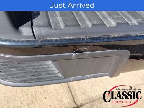 Used 2017 Chevrolet Colorado LT image 17