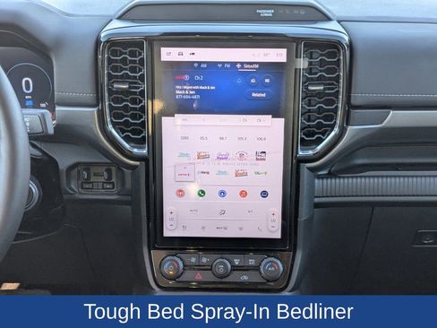 Used 2024 Ford Ranger Lariat w/ FX4 Off-Road Package image 18